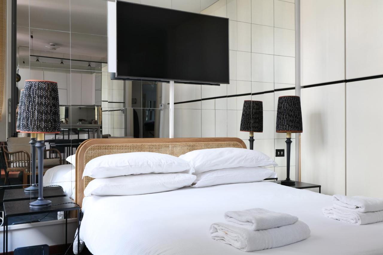 Elegant Terrace Suite Milan Exterior photo